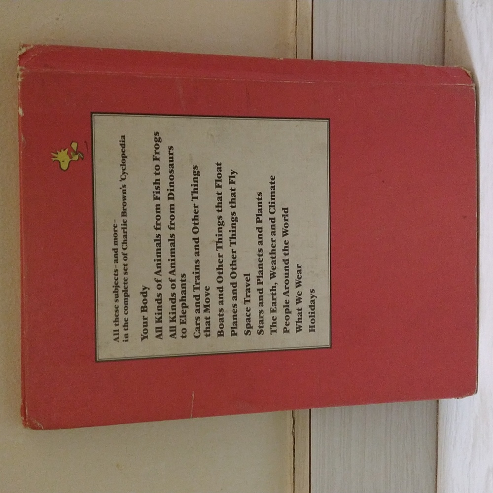Vintage 1980 Charlie Brown's Encyclopedia Volume 1 United Syndicate - Picture 2 of 4